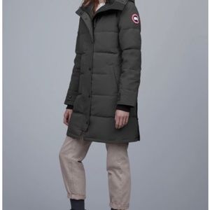Authentic Canada Goose Shelburne Parka